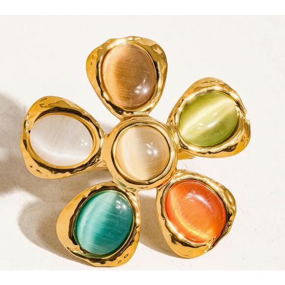 Stephane 18K Non-Tarnish Vintage Stone Floral Ring - Picture 1 of 3